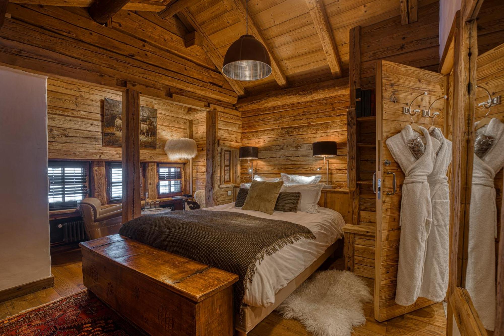 Le Vieux Chalet ラ・クリュサ エクステリア 写真