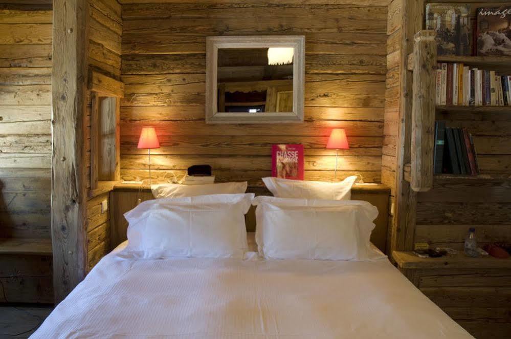Le Vieux Chalet ラ・クリュサ エクステリア 写真